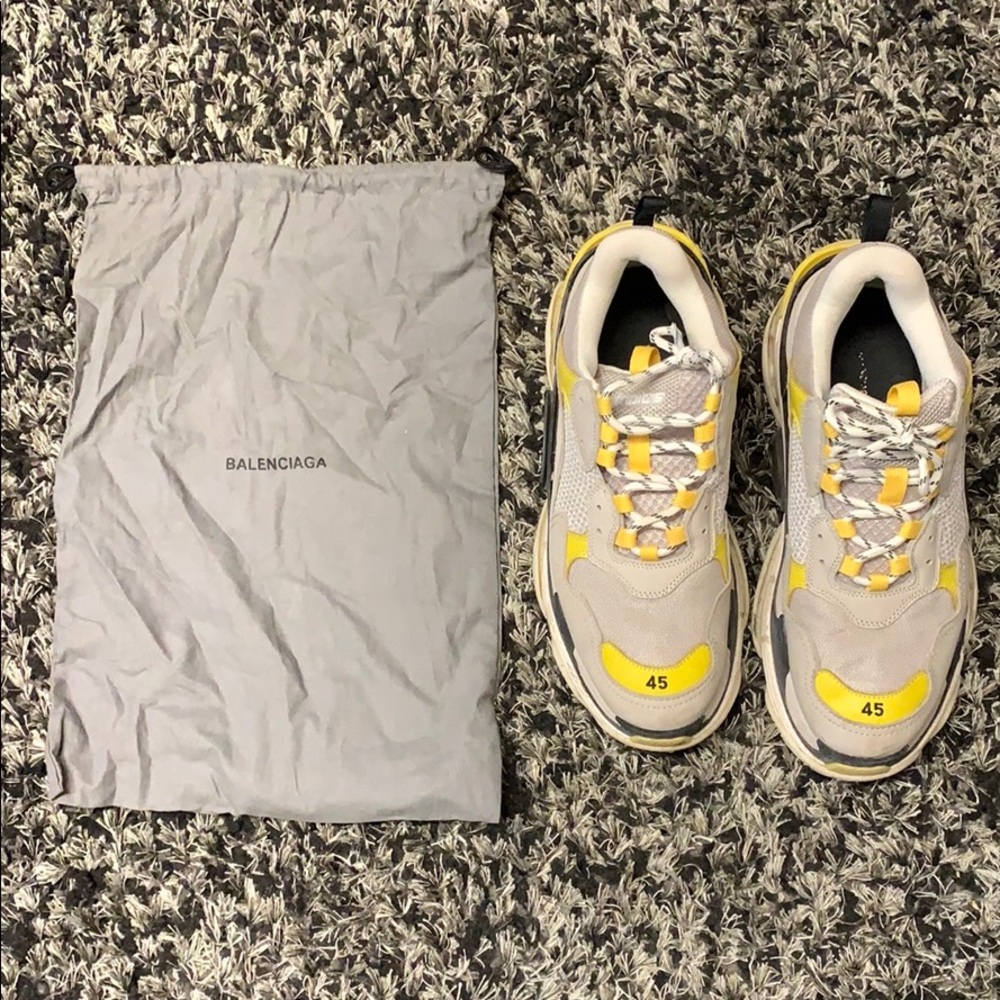 Balenciaga Triple S